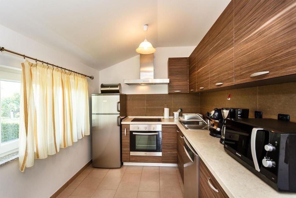 Premium Apartment Near Center And Beach With Parking Krk Town Exterior foto
